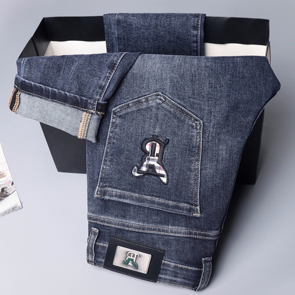 ブランドジーンズ着用イメージ